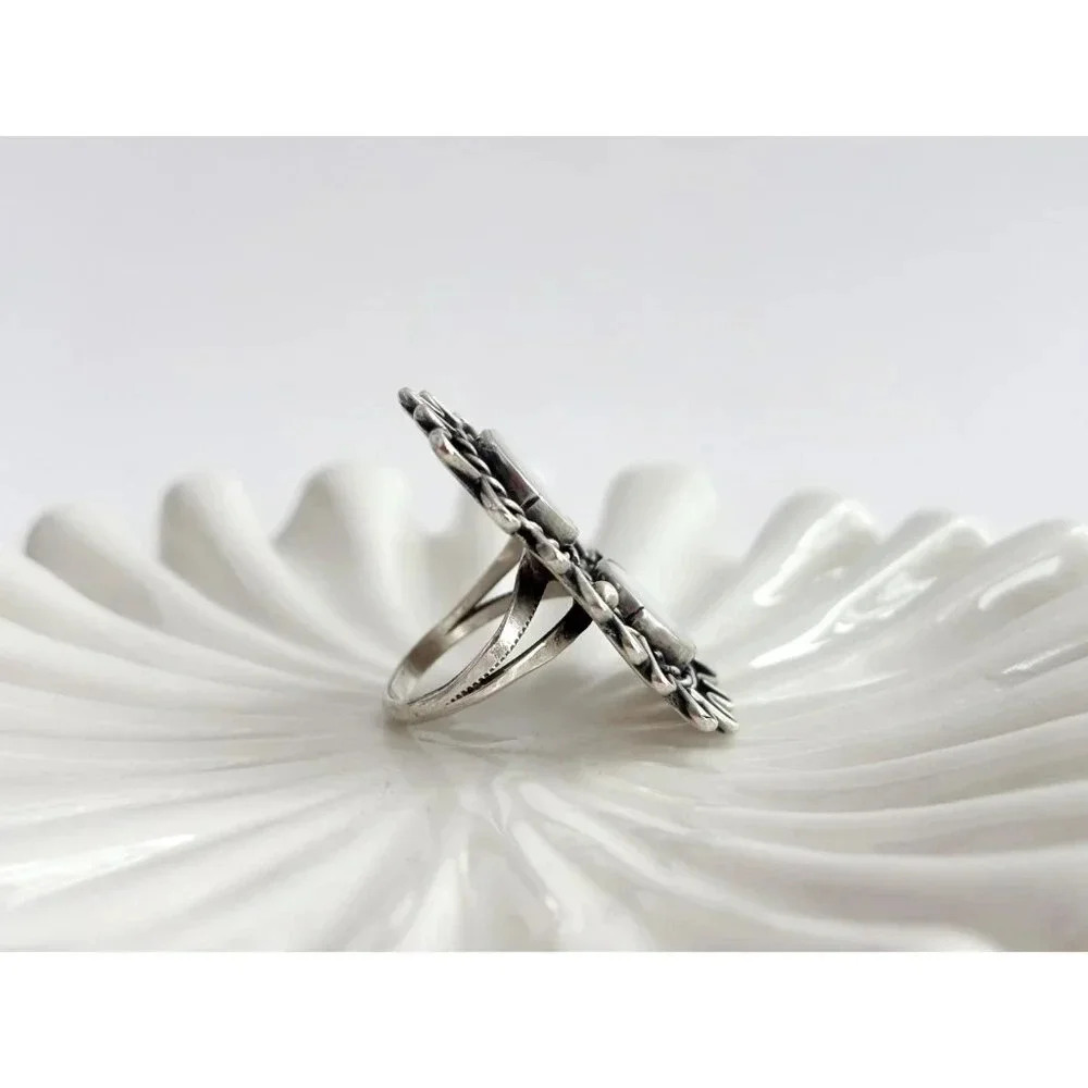 Southwest Style Mother of Pearl Vintage Freeform Wavy Vintage Ring - sz 7 - Picture 8 of 10